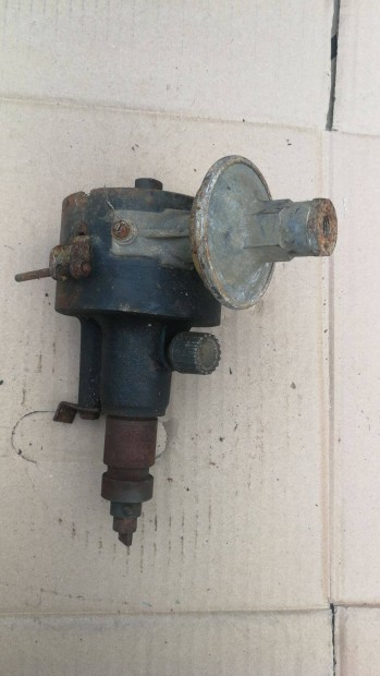 ZIL V8 benzin gyújtás gyújtáselosztó rotor