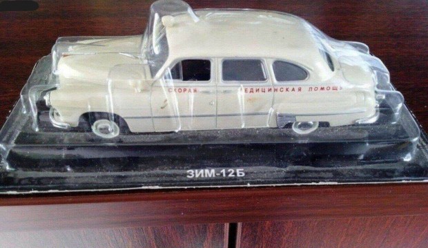 ZIM 12 -B "mentö" kisauto modell 1/43 Eladó