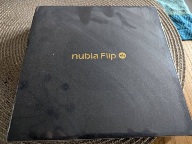 ZTE Nubia Flip 6G 8/256GB fekete j!