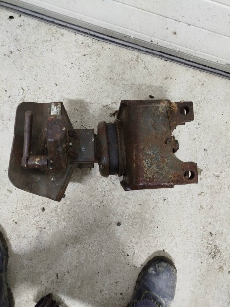 ZT- IFA traktor von�fej