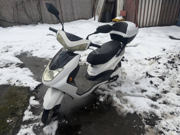 Z-tech ZT 27 elektromos motor 