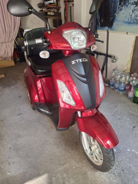 Z tech típusú háromkerekű, elektromos tricikli