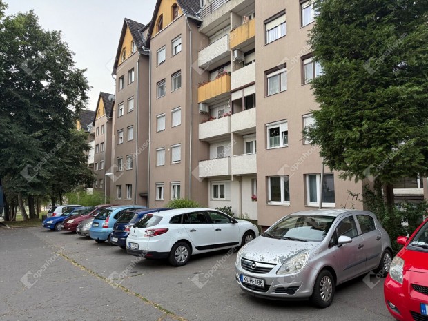 Zalaegerszeg-Kertváros városrészében eladó egy 63m2-es 1.emeleti lakás