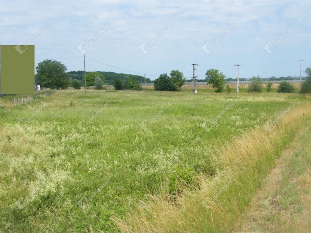 Zalaegerszegi 5074 nm-es telek elad�