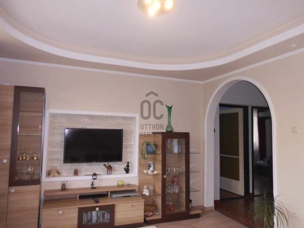 Zalaegerszegi elad� 189 nm-es h�z