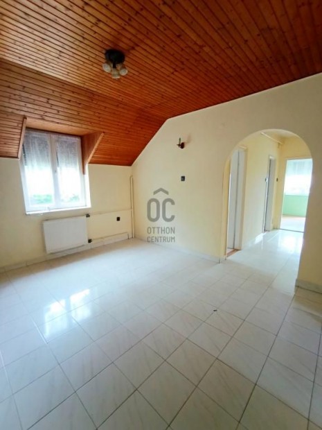 Zalaegerszegi elad� 260 nm-es h�z