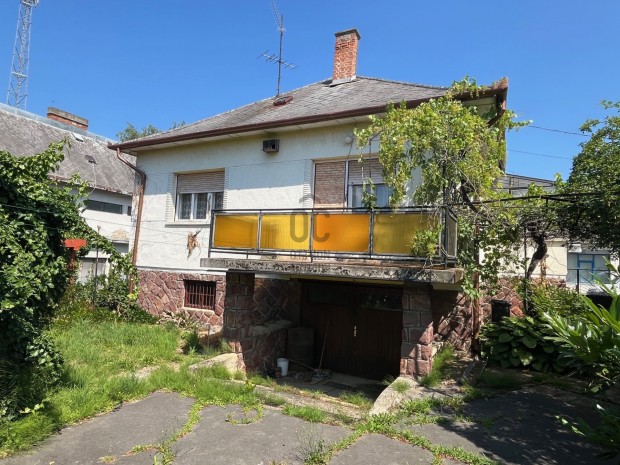 Zalaegerszegi elad� t�gla csal�di h�z