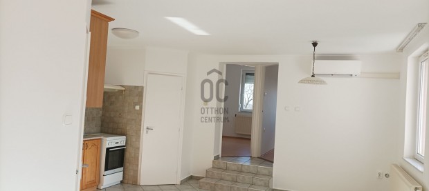 Zalaegerszegi kiad� t�gla csal�di h�z