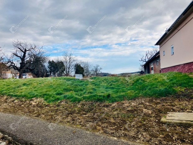 Zalah�sh�gyi 4999 nm-es telek elad�