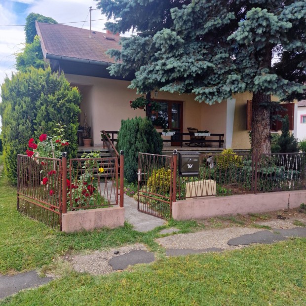 Zalaszentmih�lyon kis �kszerdoboz!