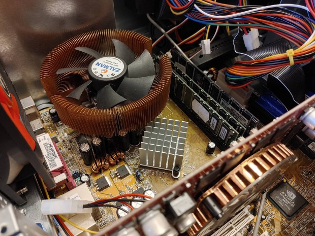 Zalman Cnps7000C-CU processzorht ventiltor