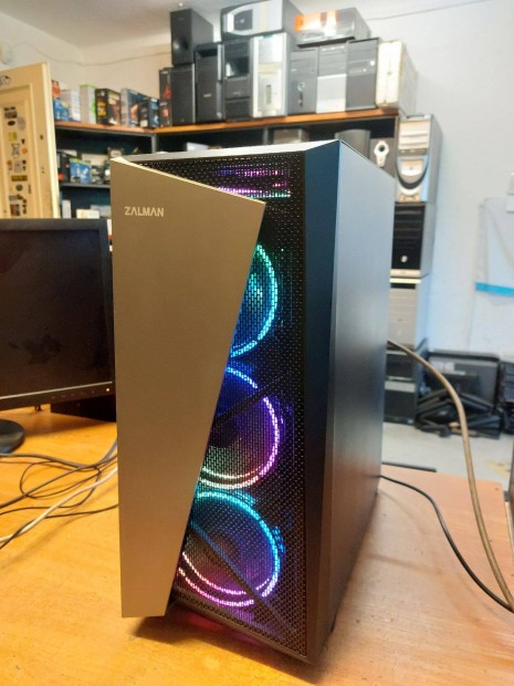 Zalman S4 plus plexi oldalu als tpos RGB-s hz!Akci!