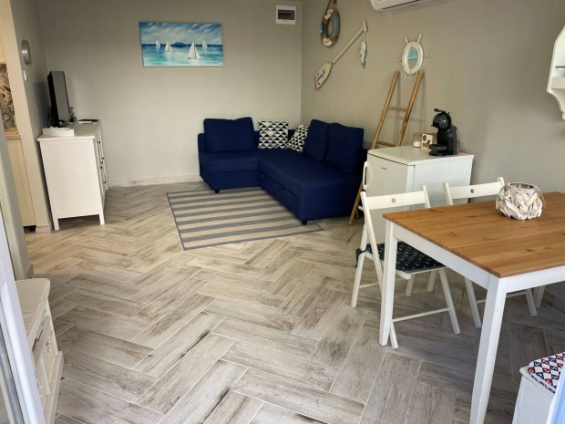 Zamárdi vízparton felújított nyaraló apartman tulajdonostól!