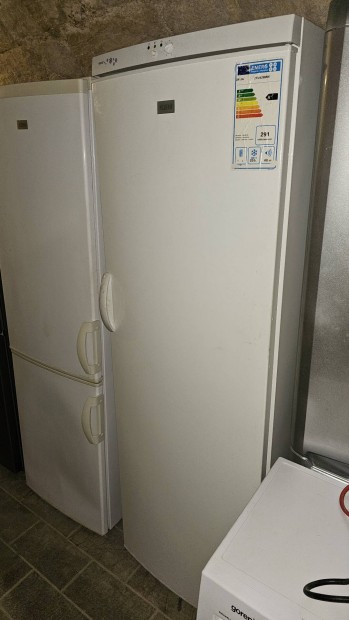 Zanussi 273 literes fagyasztószekrény garanciával
