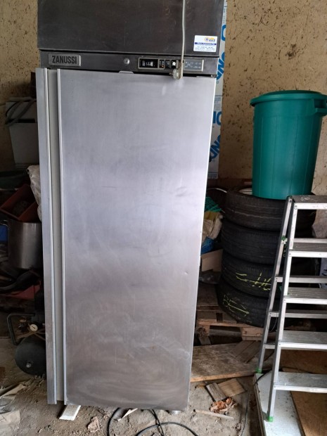 Zanussi 500 literes htszekrny 