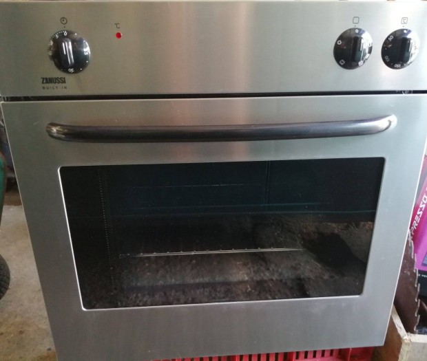 Zanussi BMX-316 beépíthető légkeveréses sütő