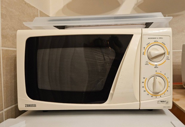 Zanussi ZM019MG mikrohullm st