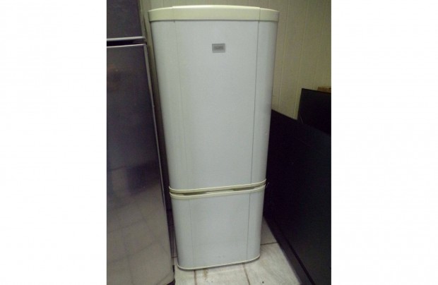 Zanussi ZRB 320 Ht 3hnap jtllssal Kialakts