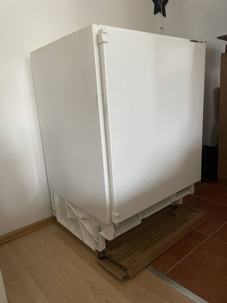 Zanussi ZUS6130A bepthet ht