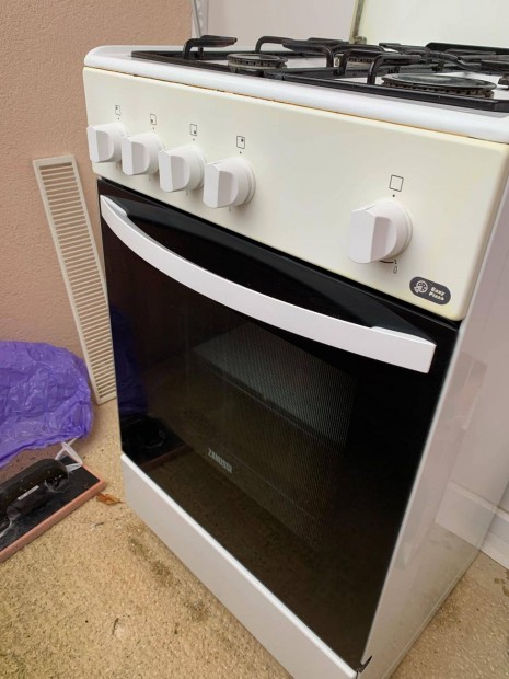 Zanussi Zcg210S1WA