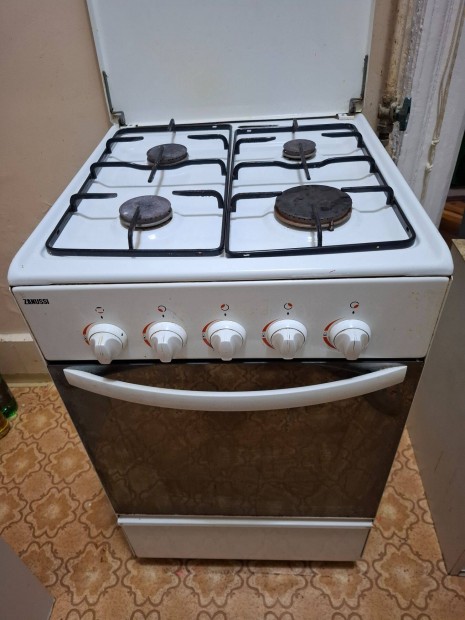 Zanussi Zcg 557 GW gáztűzhely jó állapotban