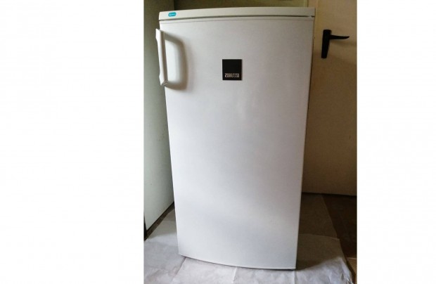 Zanussi Zra17800WA Hűtőszekrény 163L + 18L