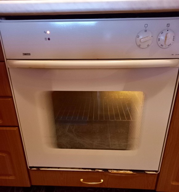 Zanussi beptett tzhely elad