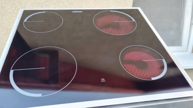 Zanussi bepithet kermialapos sut