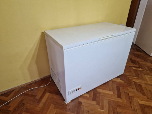 Zanussi fagyasztlda 300 Literes