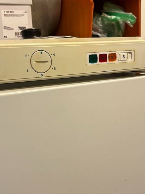 Zanussi,gyorsfagyasztós,6 fiókos fagyasztó szekrény