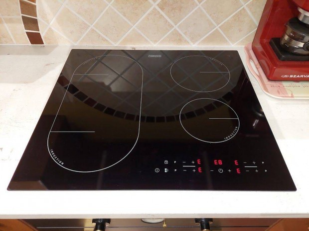 Zanussi indukciós főzőlap alkatrésznek eladó ZIL 6340 CB