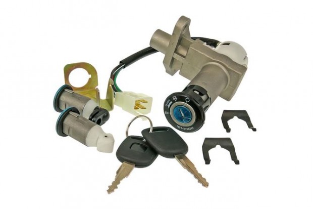 Z�r + kulcs k�szlet 1. verzi� k�nai robog�khoz GY6 125/150cc