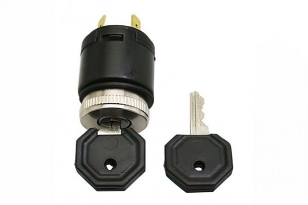 Z�r + kulcsk�szlet univerz�lis 3 t�s Peugeot / MBK mopedekhez (Mobylet