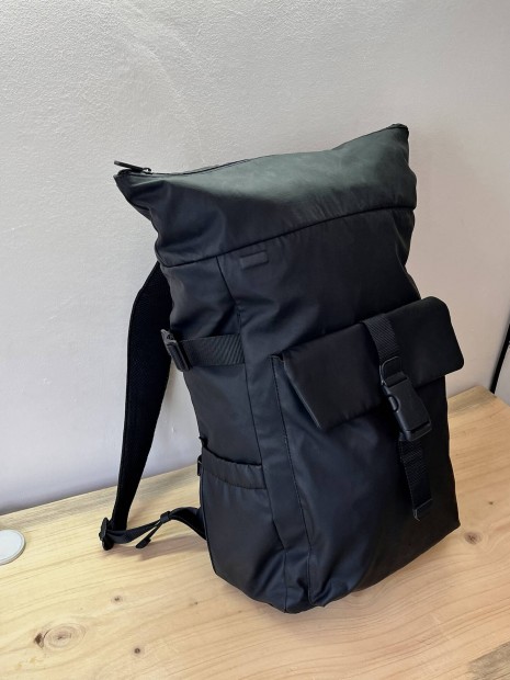 Zara Rubberised Soft Backpack fekete vzll htizsk