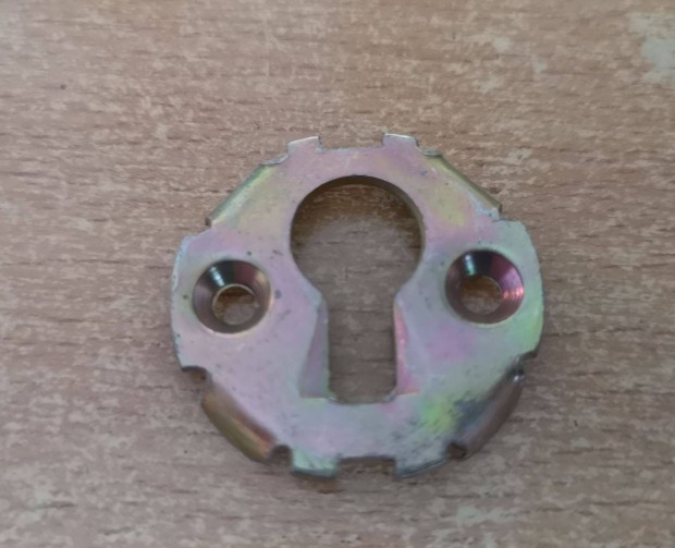 Z�rbet�t r�gz�t�, takar� lemezek 59db egyben