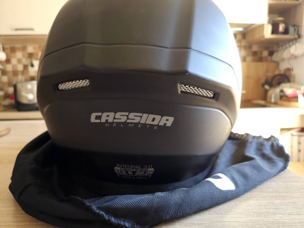 Z�rt motoros buk�sisak XL, Cassida integral 3.0