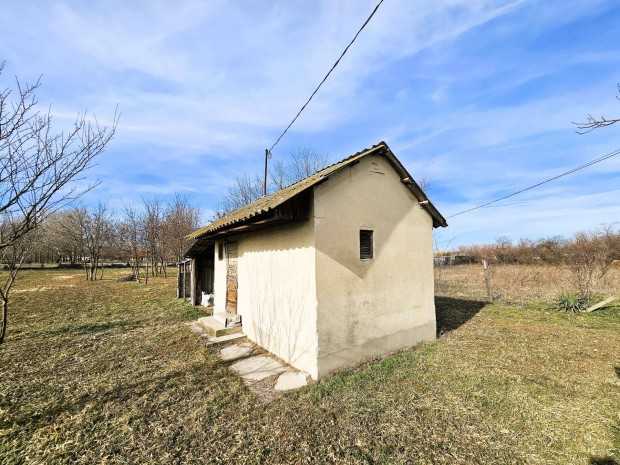 Z�rtkerti telek Kiskunhalas T�th-T� k�zel�ben!