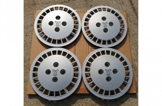 Zastava Yugo D�szt�rcsa garnit�ra