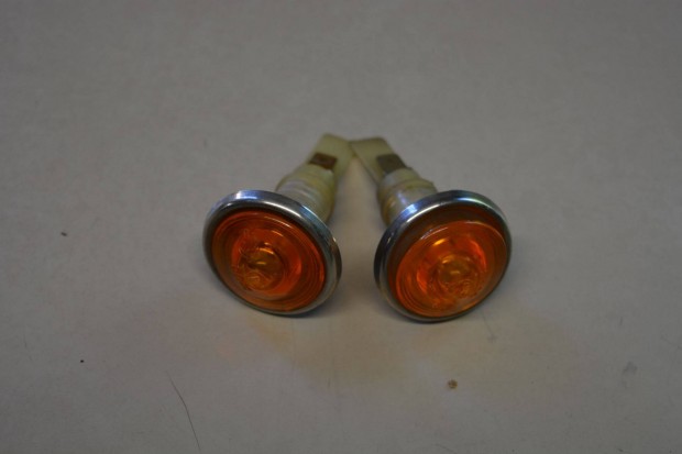 Zastava Yugo Fiat Lada �j kr�m keretes oldal index villog� p�rban