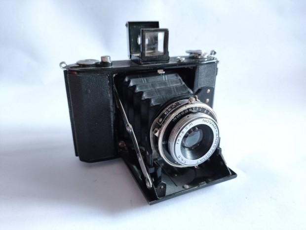 Zeiss Ikon Nettar 515/16 - Novar f4,5/75 - 6x6 120 film