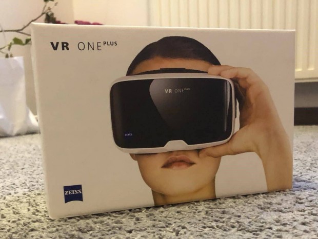 Zeiss VR One Plus headset - dobozos j