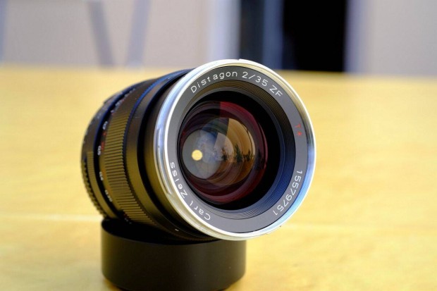 Zeiss / Nikon / Distagon 35mm f2 objektv