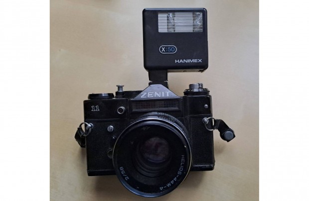 Zenit11 camera brtokkal s Hanimex X150 vakuval