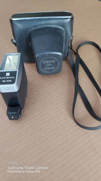 Zenit 11 tükörreflexes fényképezőgép