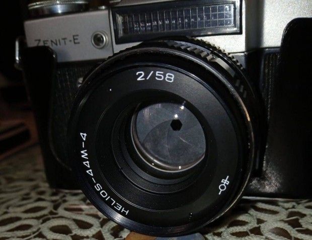 Zenit-E fotógép vakuval