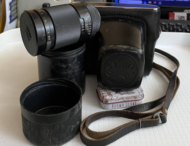 Zenit TTL Fényképezőgép + objektiv