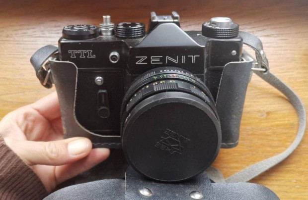 Zenit TTL eredeti tokjban