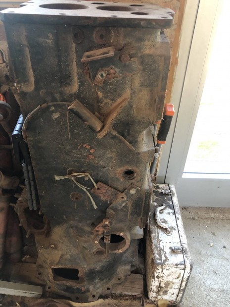 Zetor 6045 vlt szekrny
