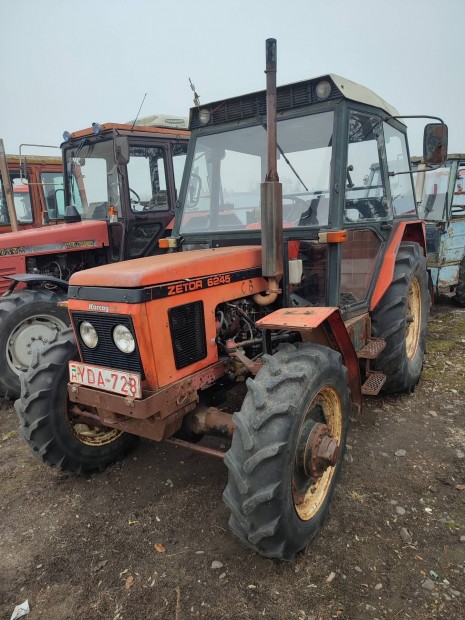 Zetor 62-45 traktor r 