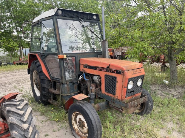 Zetor 7711 traktor 